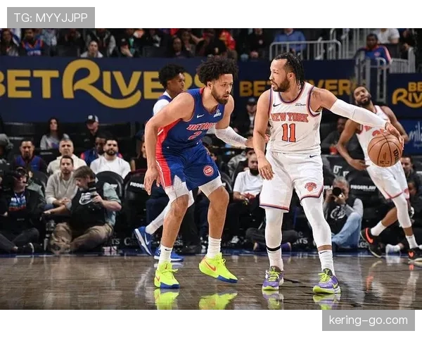 特写：末节最后五分钟，尼克斯采用“四后卫一锋线”阵容完成逆转