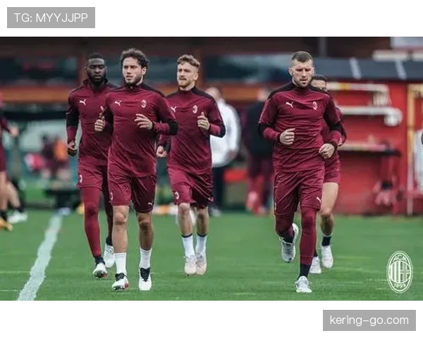 米兰内洛训练基地备战工作持续进行，球队发布训练组图